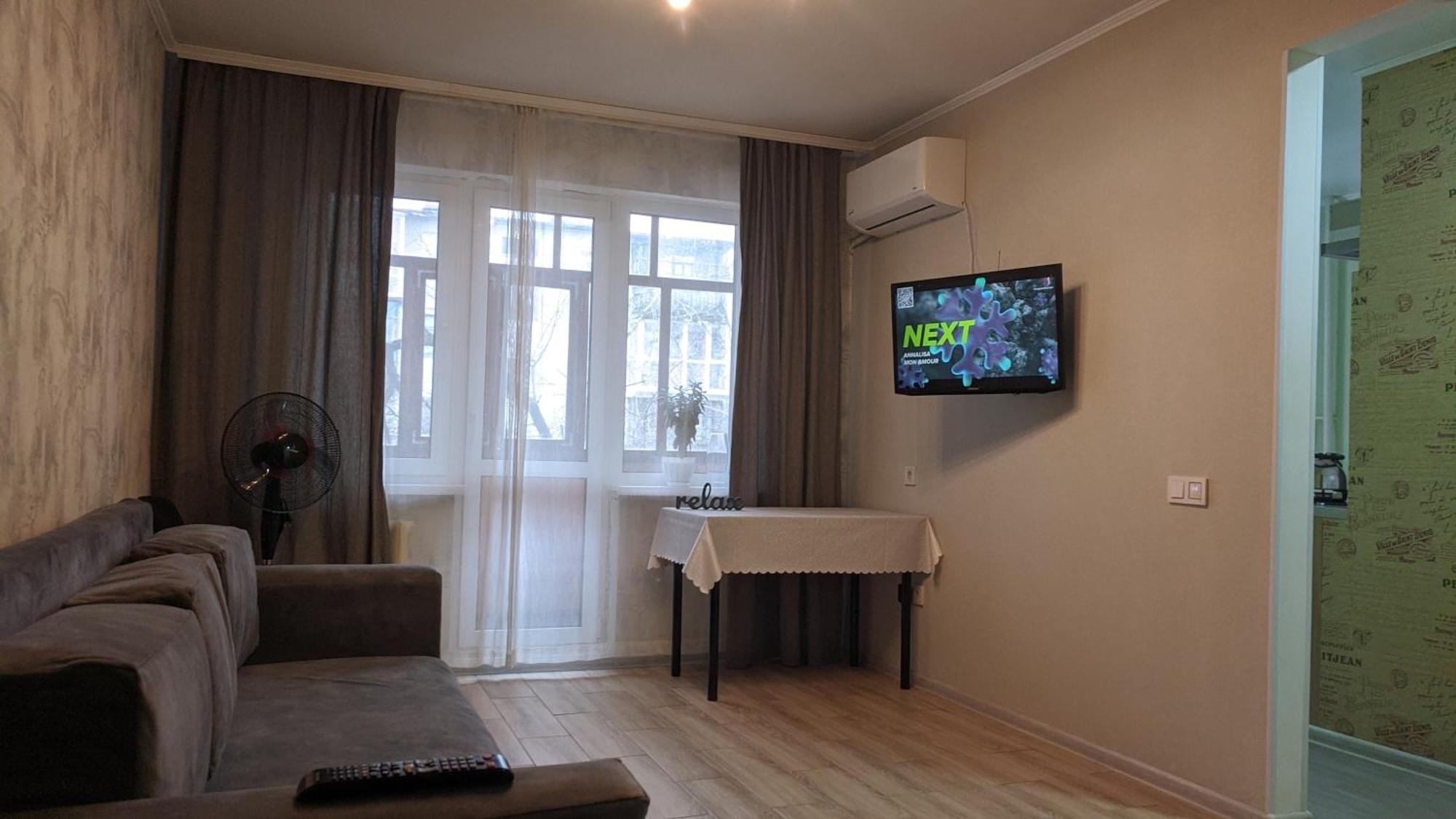 Apartment Near City Center On Peremohy Avenue 46 Чернігів Екстер'єр фото
