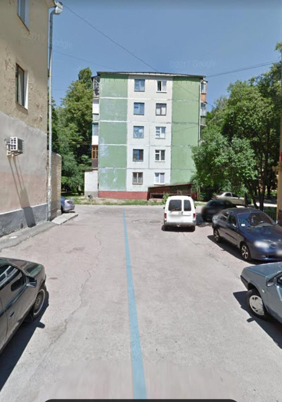 Apartment Near City Center On Peremohy Avenue 46 Чернігів Екстер'єр фото