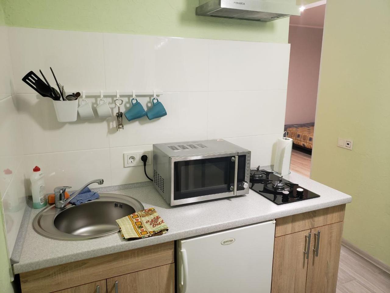 Apartment Near City Center On Peremohy Avenue 46 Чернігів Екстер'єр фото
